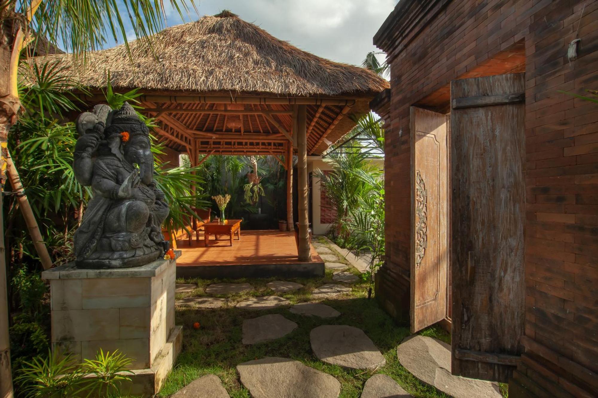 Hotel D'Kamala By Prasi Ubud Esterno foto